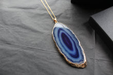 Load image into Gallery viewer, Gold Tone Purple Agate Crystal Long Length Statement Necklace
