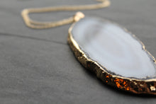 Load image into Gallery viewer, Gold Tone Purple Agate Crystal Long Length Statement Necklace
