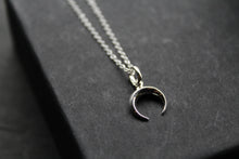 Load image into Gallery viewer, Half Moon/Horn Silver Necklace
