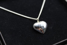 Load image into Gallery viewer, Hammered Heart Necklace
