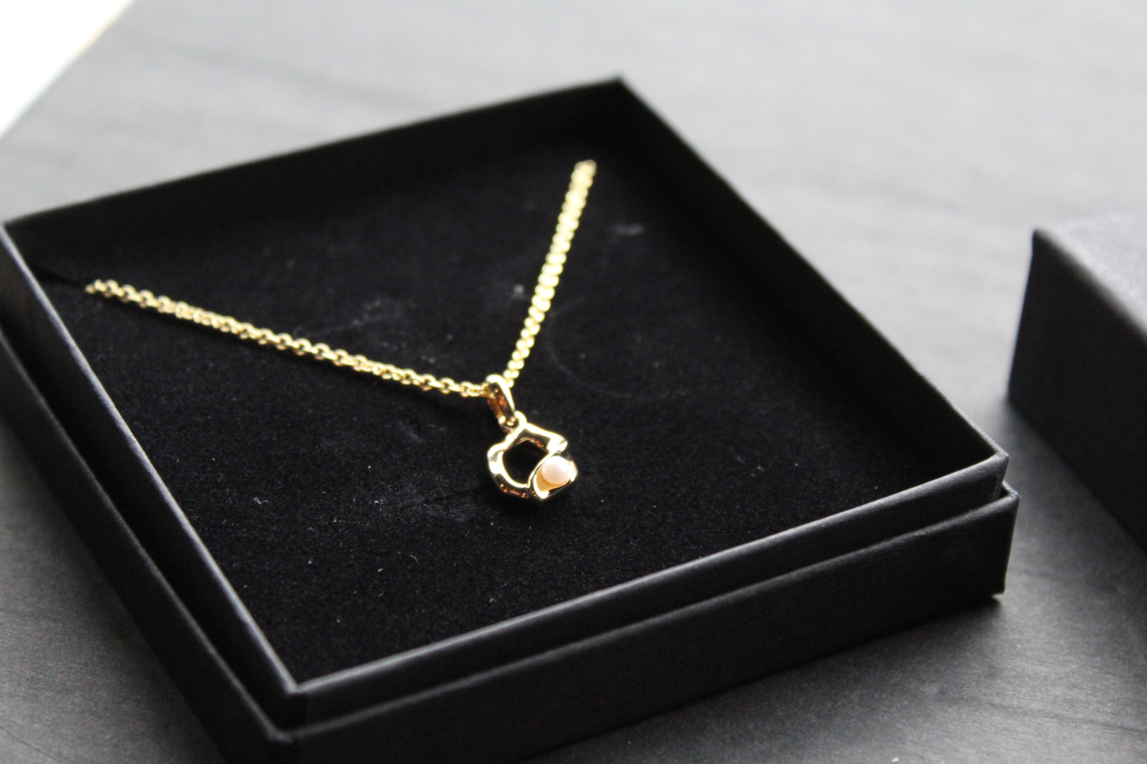 Hex Pearl Necklace