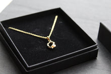 Load image into Gallery viewer, Hex Pearl Necklace
