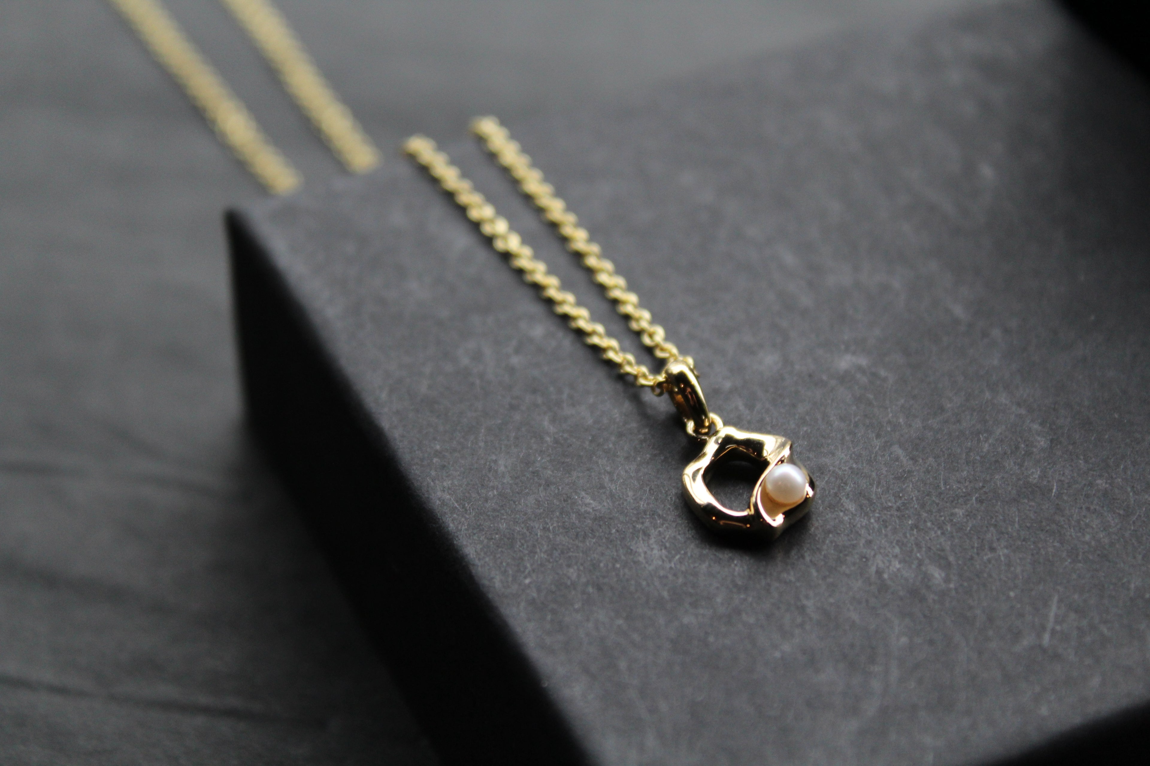 Hex Pearl Necklace