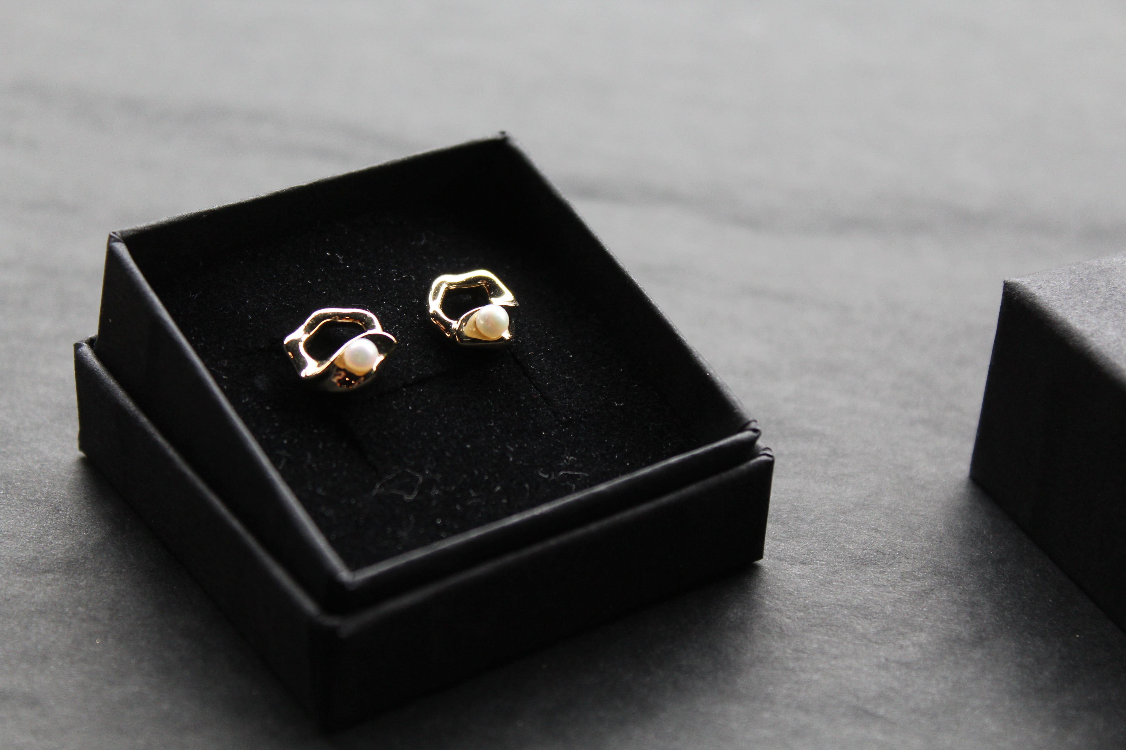 Hex Pearl Stud Earrings