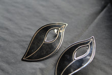 Load image into Gallery viewer, Laurel Leaf Earrings
