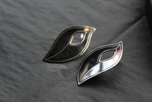 Load image into Gallery viewer, Laurel Leaf Earrings

