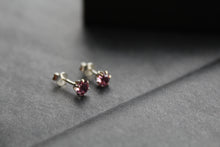 Load image into Gallery viewer, Light Amethyst Austrian Crystal Stud
