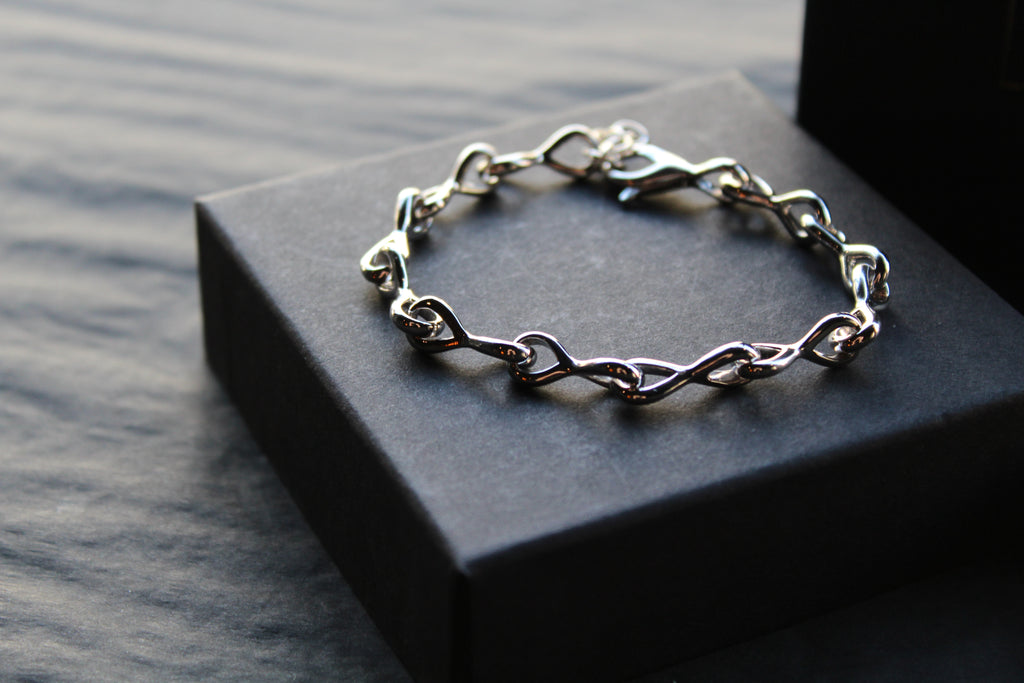 Lucky Eights Bracelet