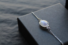 Load image into Gallery viewer, Moonstone Oval Bracelet
