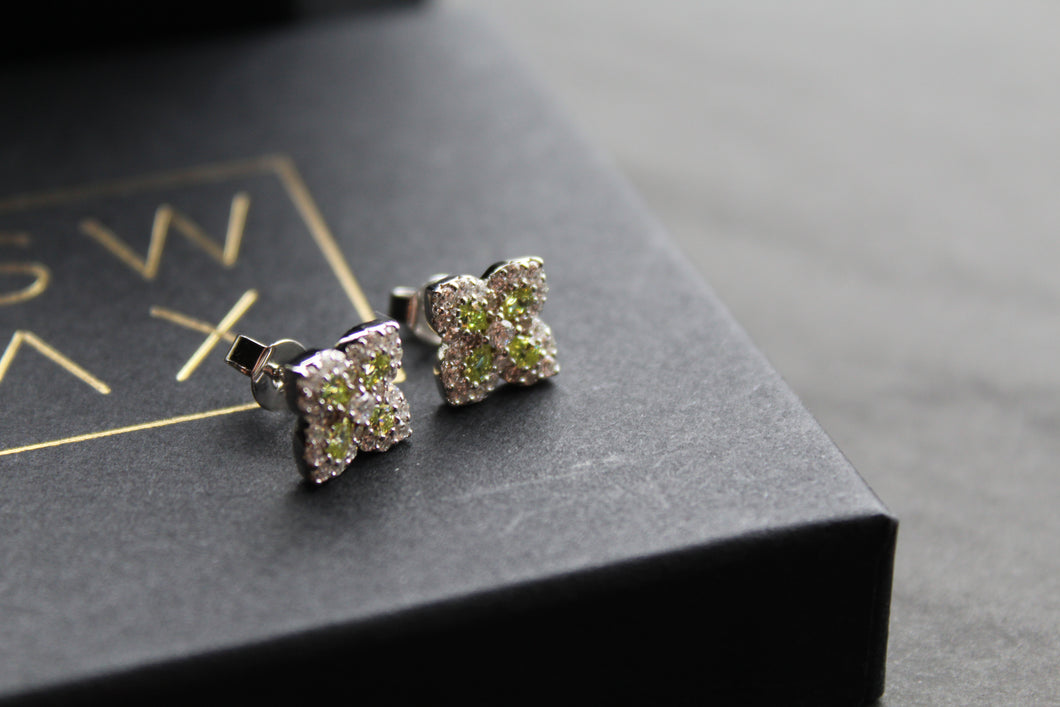 'New' Vintage Clover Peridot Green Studs