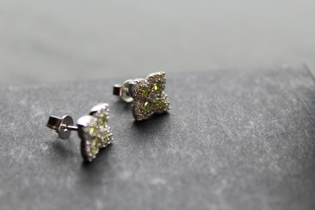 'New' Vintage Clover Peridot Green Studs - Swax Jewellery Barmouth