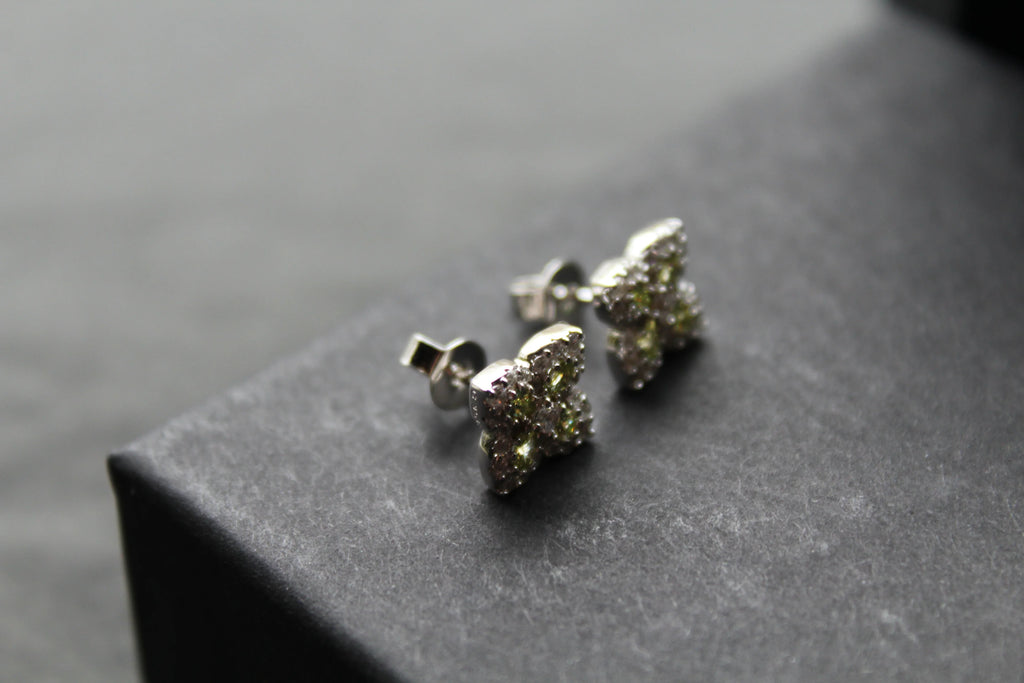 'New' Vintage Clover Peridot Green Studs - Swax Jewellery Barmouth