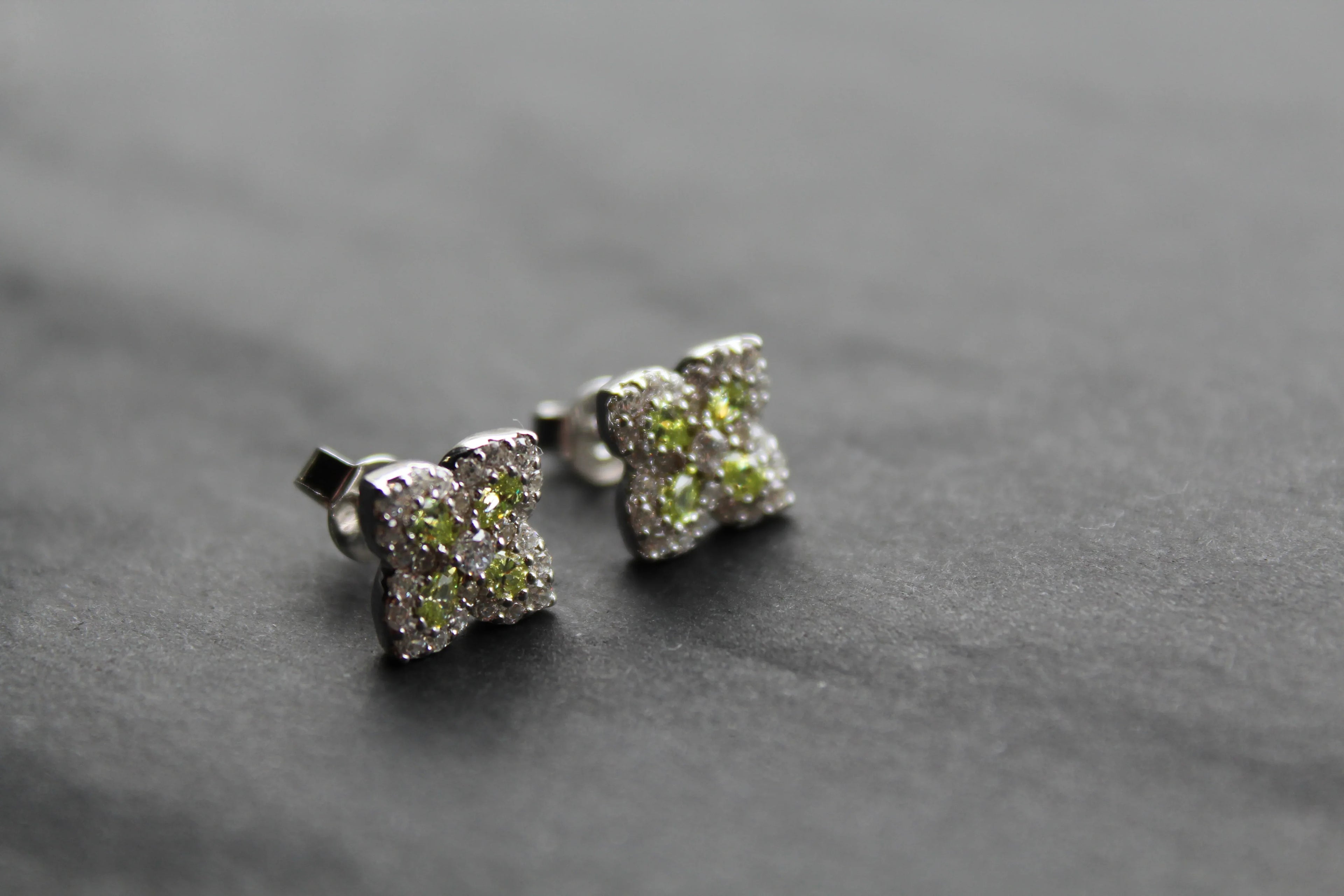 'New' Vintage Clover Peridot Green Studs - Swax Jewellery Barmouth