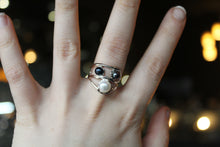 Load image into Gallery viewer, Pearl Trilogy Filigree Ring
