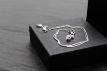 Load image into Gallery viewer, Peridot Trinity Knot Necklace
