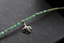 Load image into Gallery viewer, Peridot &amp; Green Agate Turtle Bracelet
