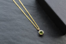 Load image into Gallery viewer, Round Peridot Pendant and Chain
