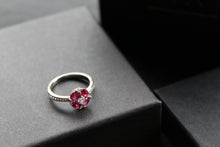 Load image into Gallery viewer, Ruby Cubic Zirconia Vintage Clover Ring

