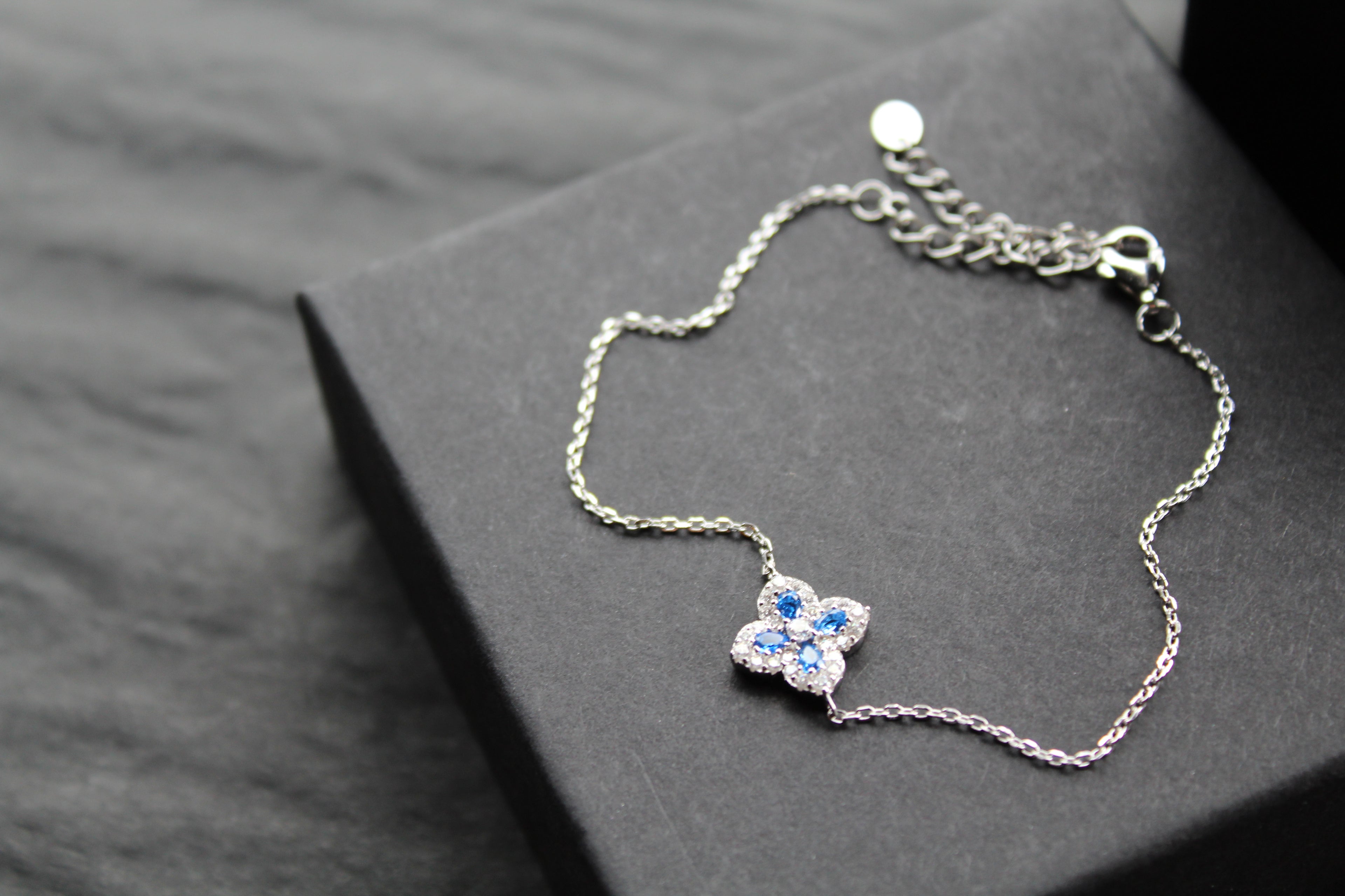 Sapphire CZ Classic Clover Bracelet
