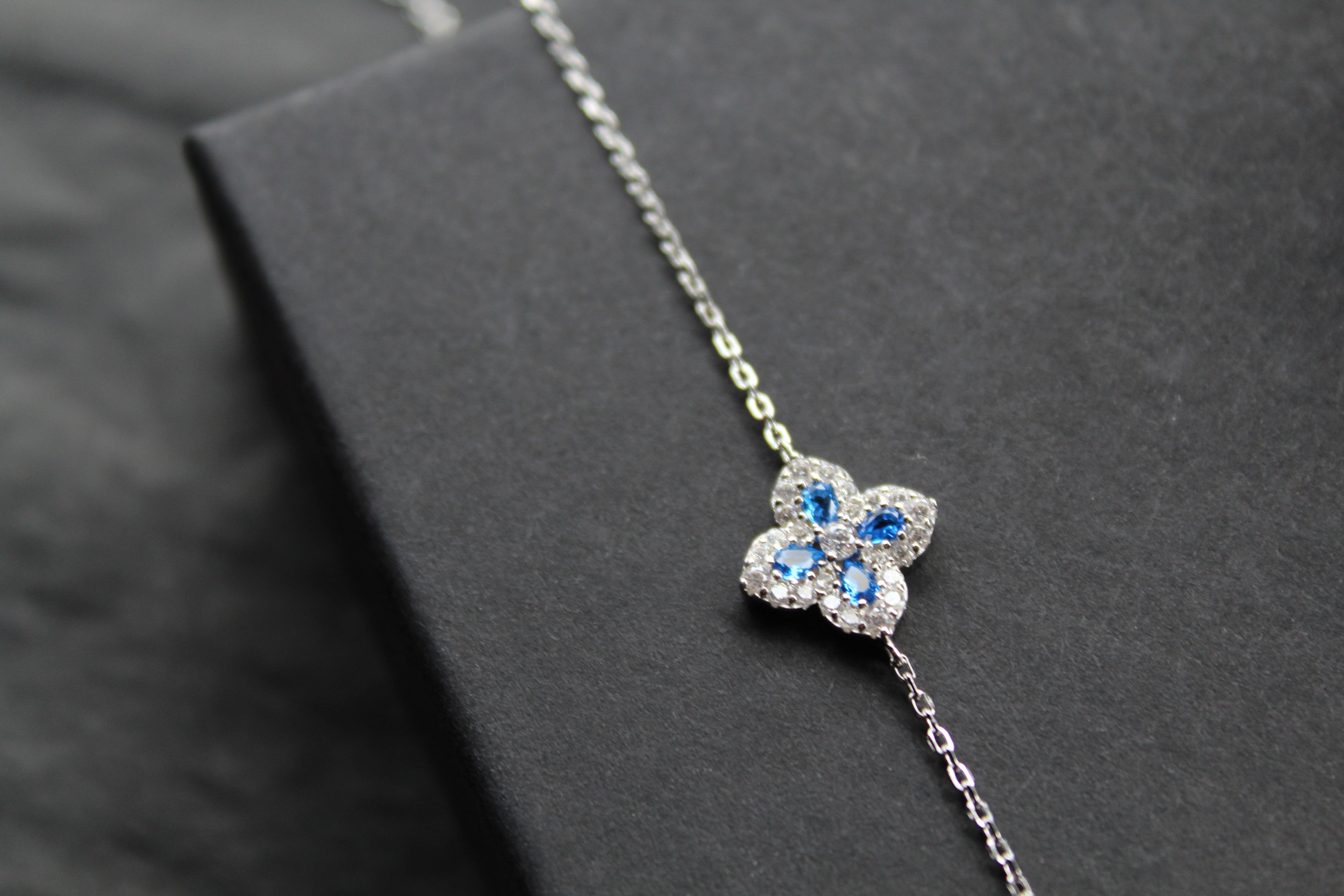 Sapphire CZ Classic Clover Bracelet