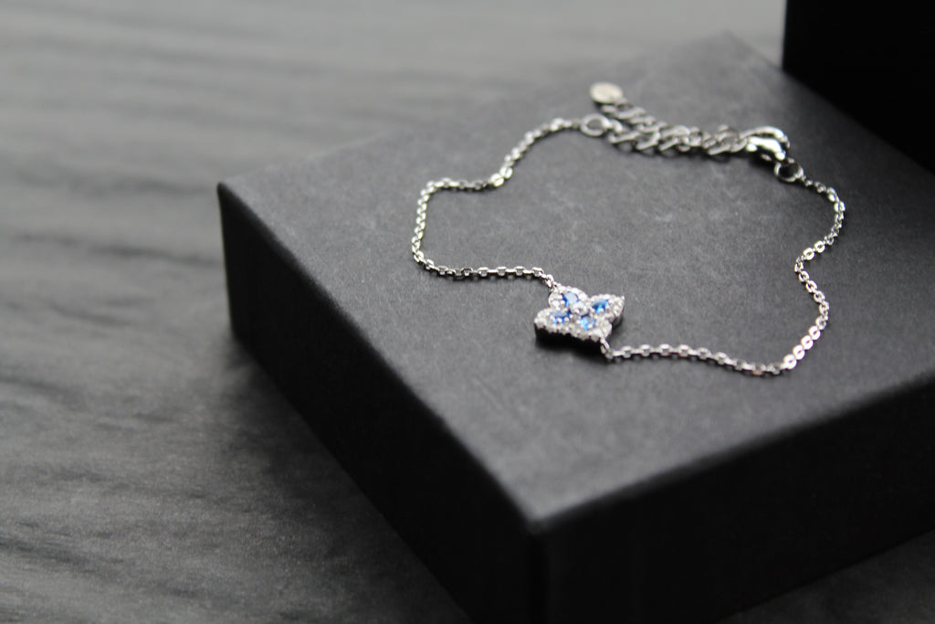 Sapphire CZ Classic Clover Bracelet