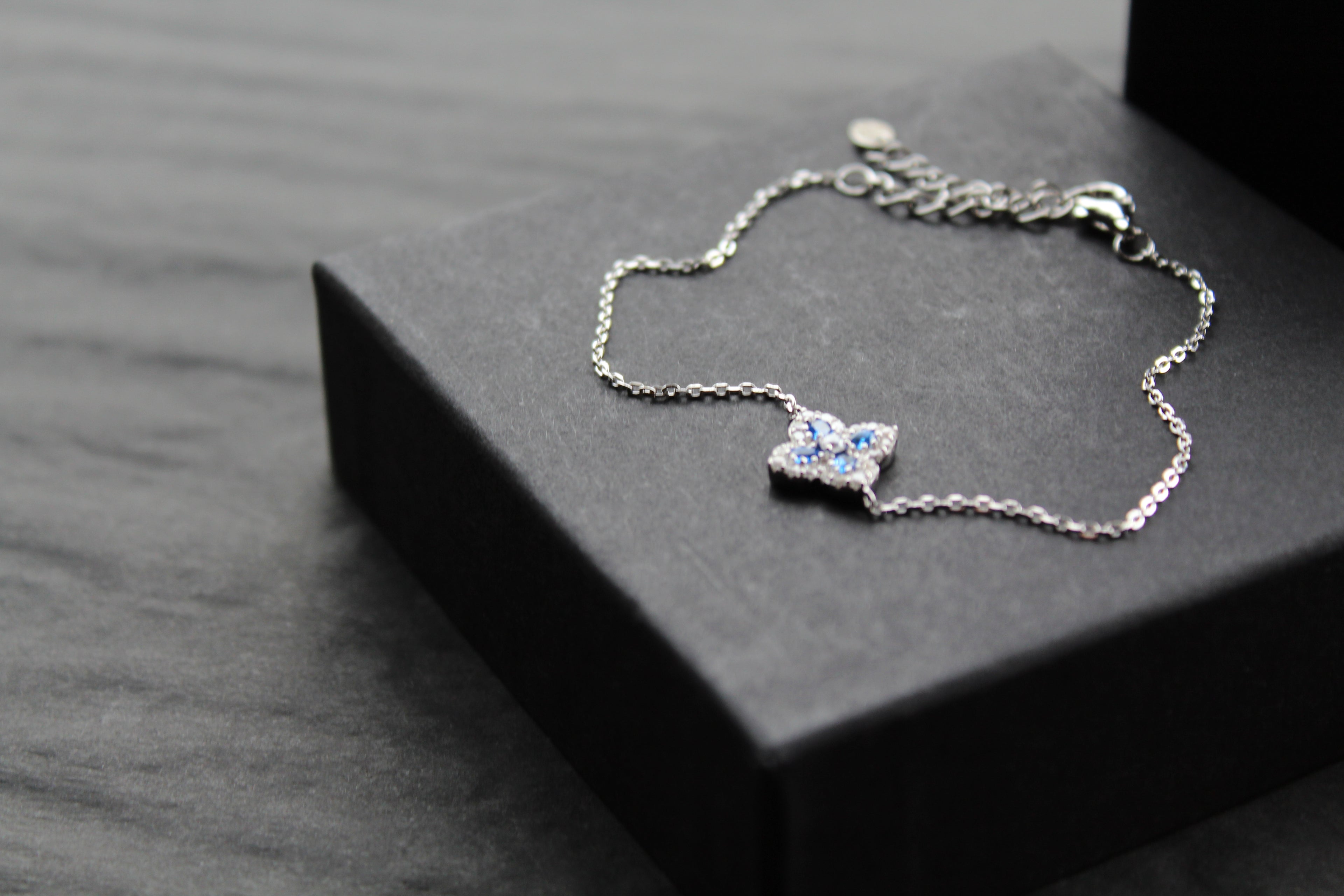 Sapphire CZ Classic Clover Bracelet