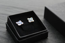 Load image into Gallery viewer, Sapphire CZ Classic Clover Earrings
