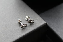 Load image into Gallery viewer, Scorpion Stud
