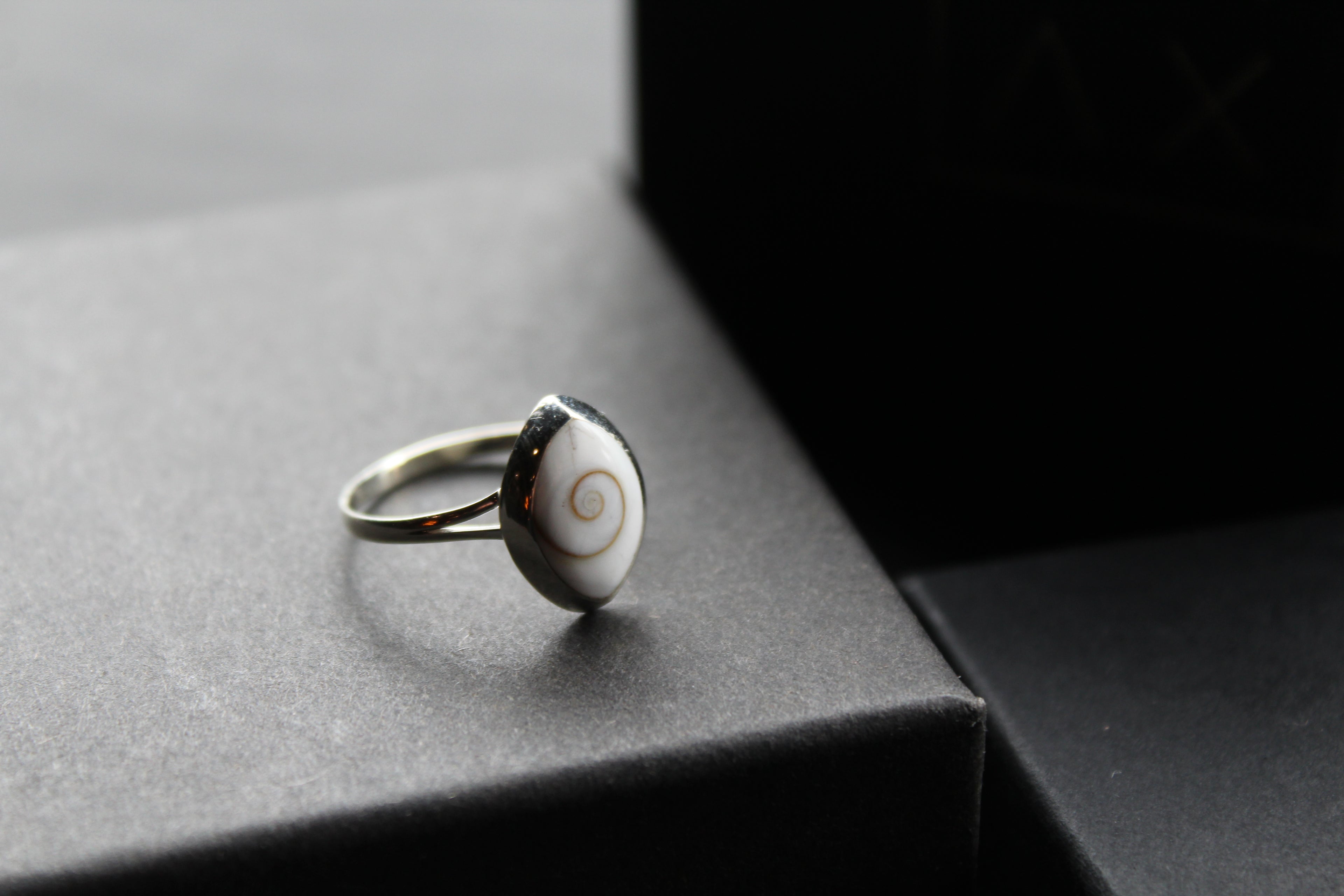 Shiva's Eye Alternative Ring