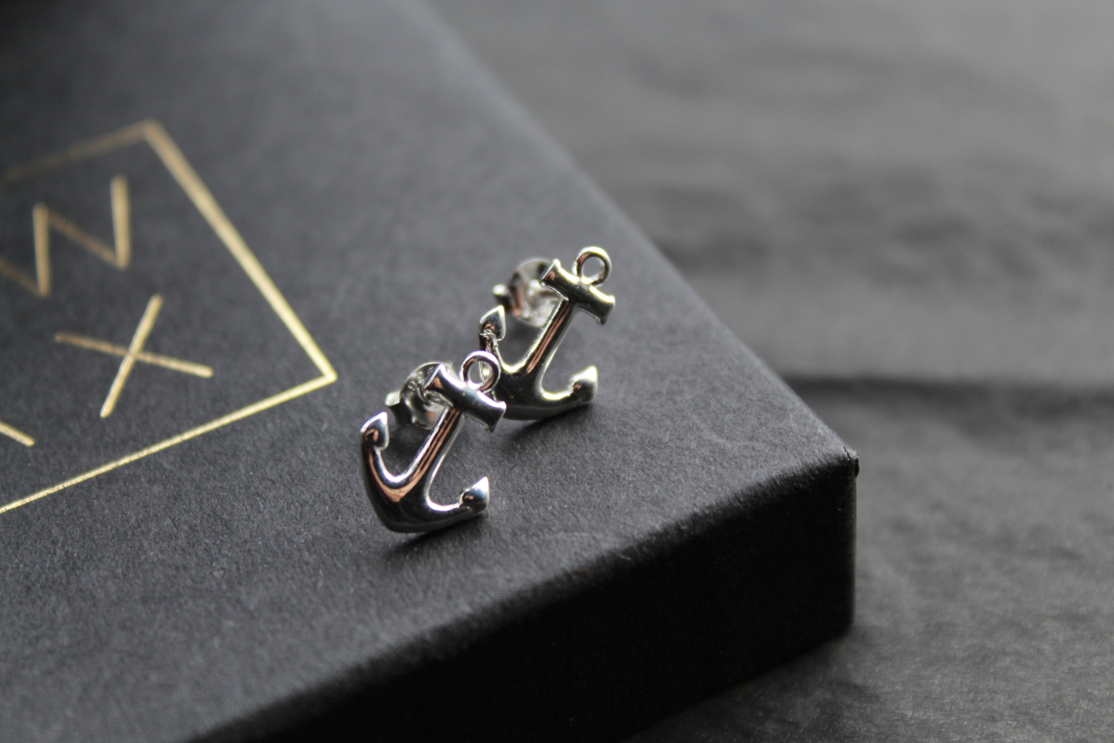 Silver Anchor Studs