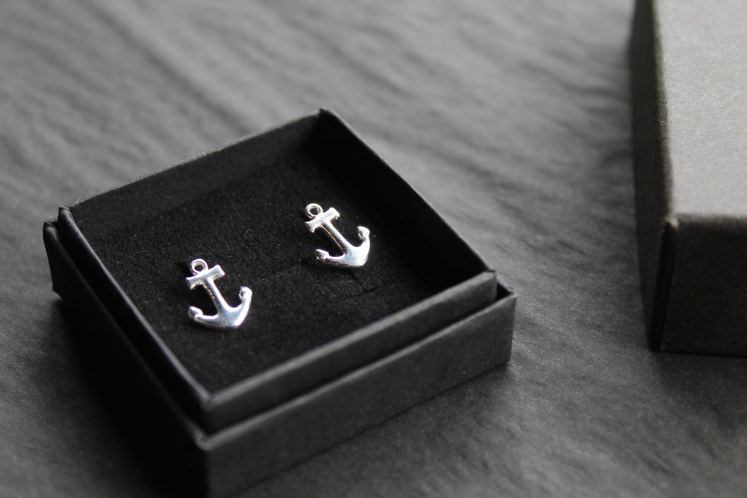 Silver Anchor Studs