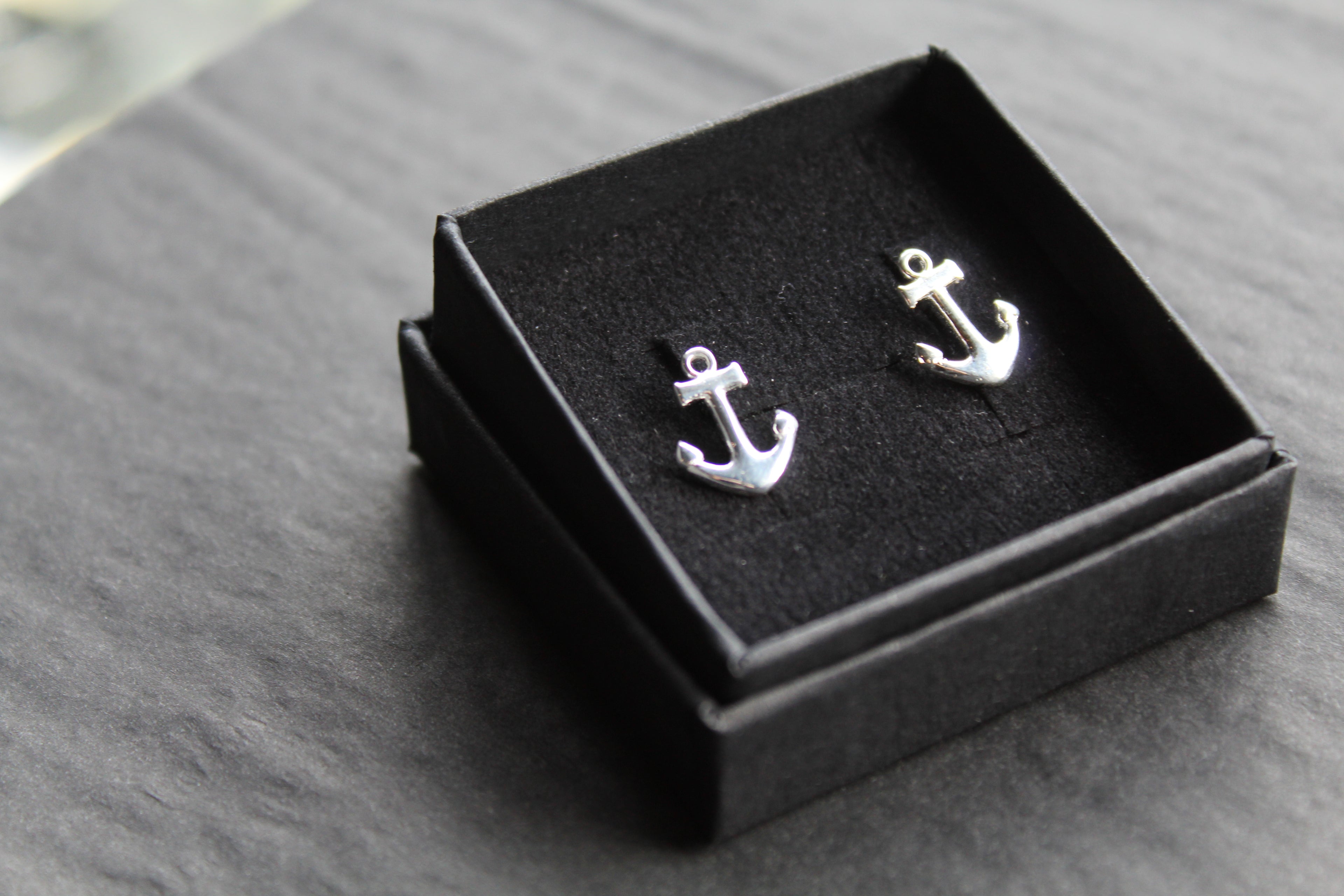 Silver Anchor Studs