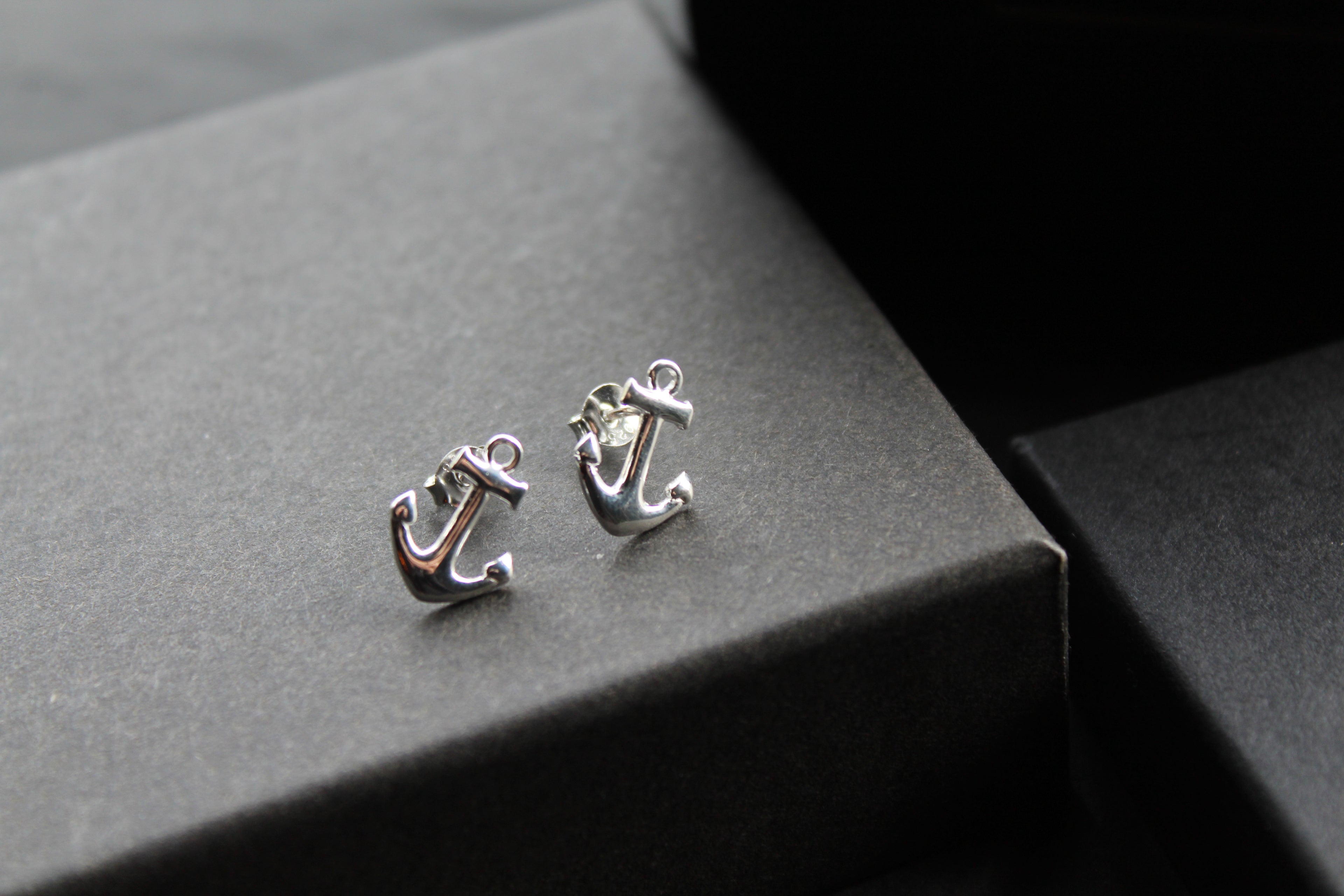 Silver Anchor Studs