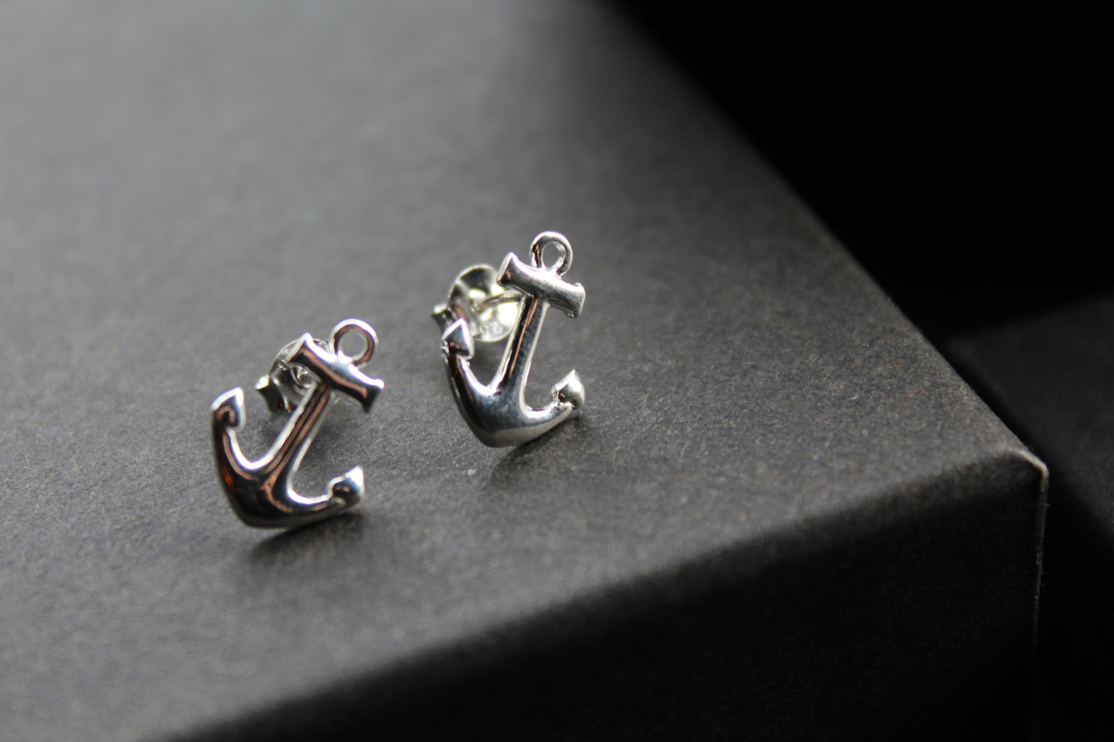 Silver Anchor Studs