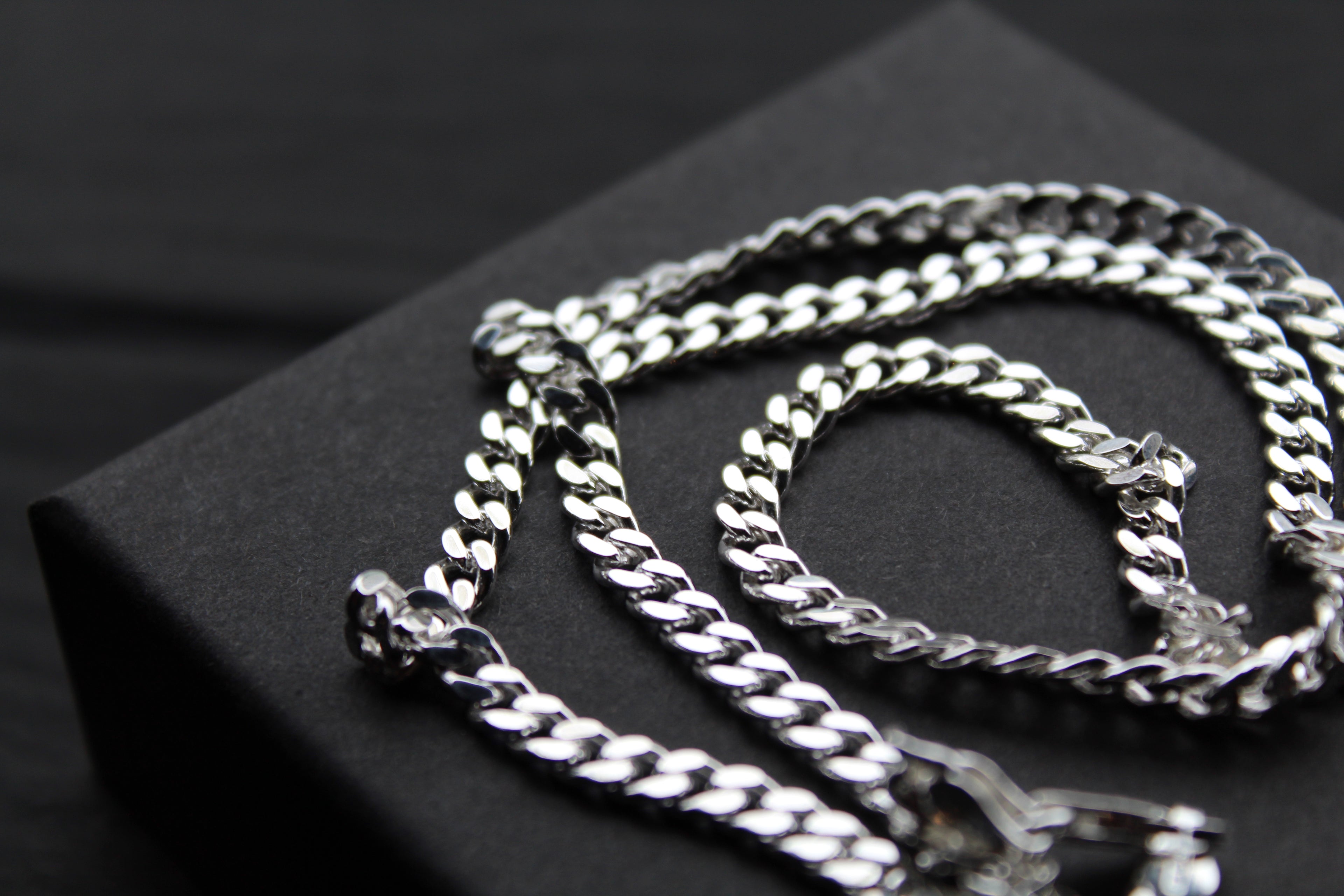 Silver Flat Open Curb Chain