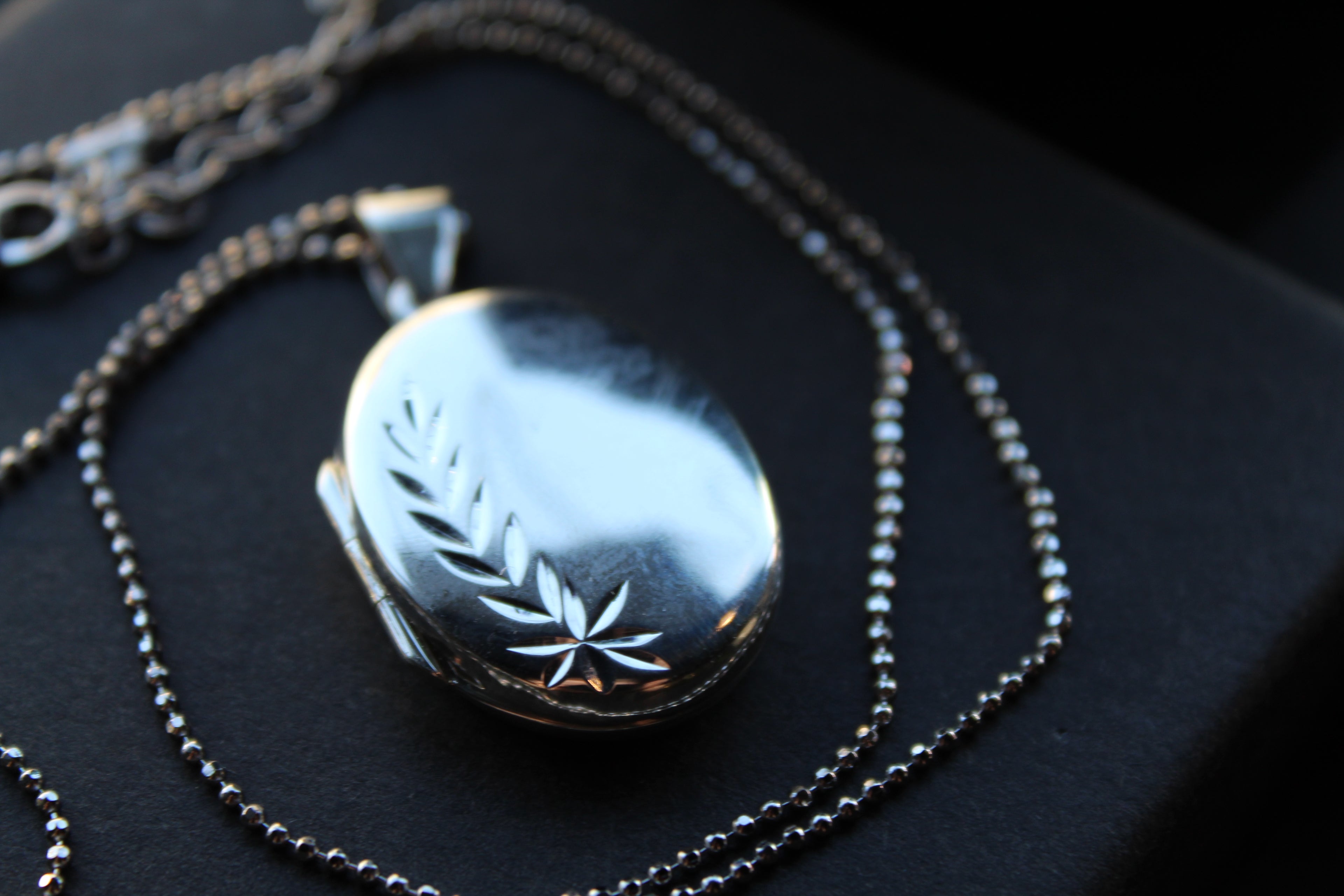 Silver Oval Locket
