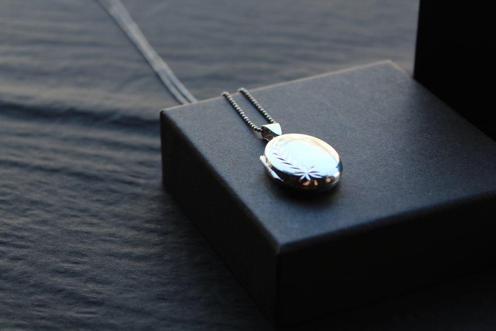 Silver Oval Locket
