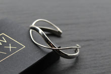 Load image into Gallery viewer, Silver Smile Cuff
