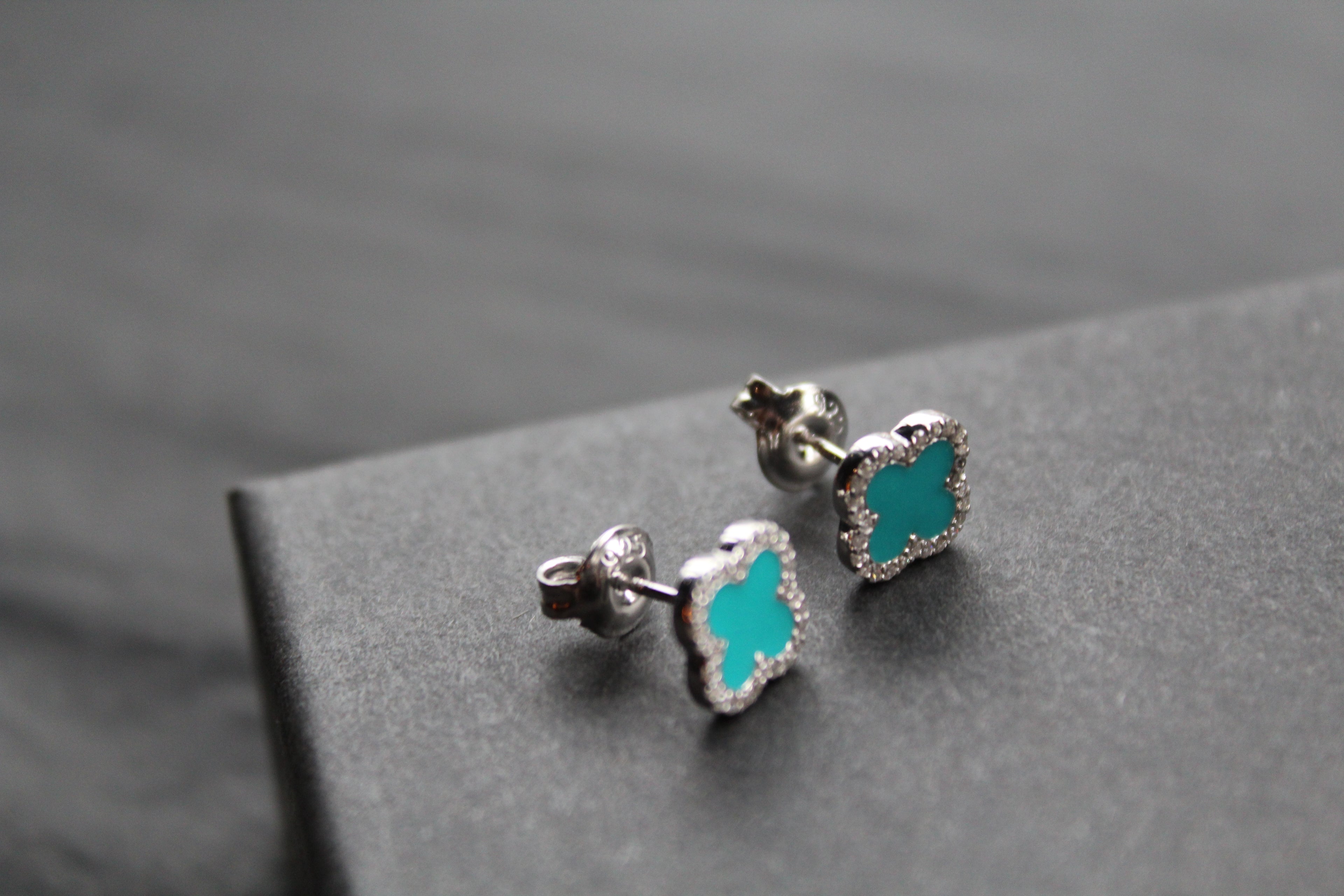 Silver Vintage Flower Earrings with Turquoise