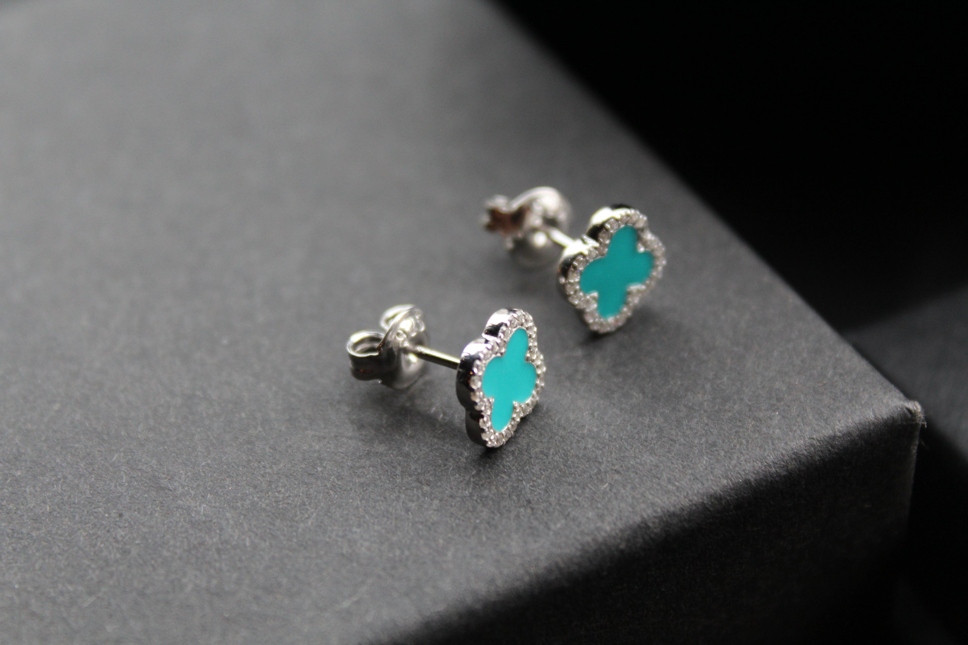Silver Vintage Flower Earrings with Turquoise