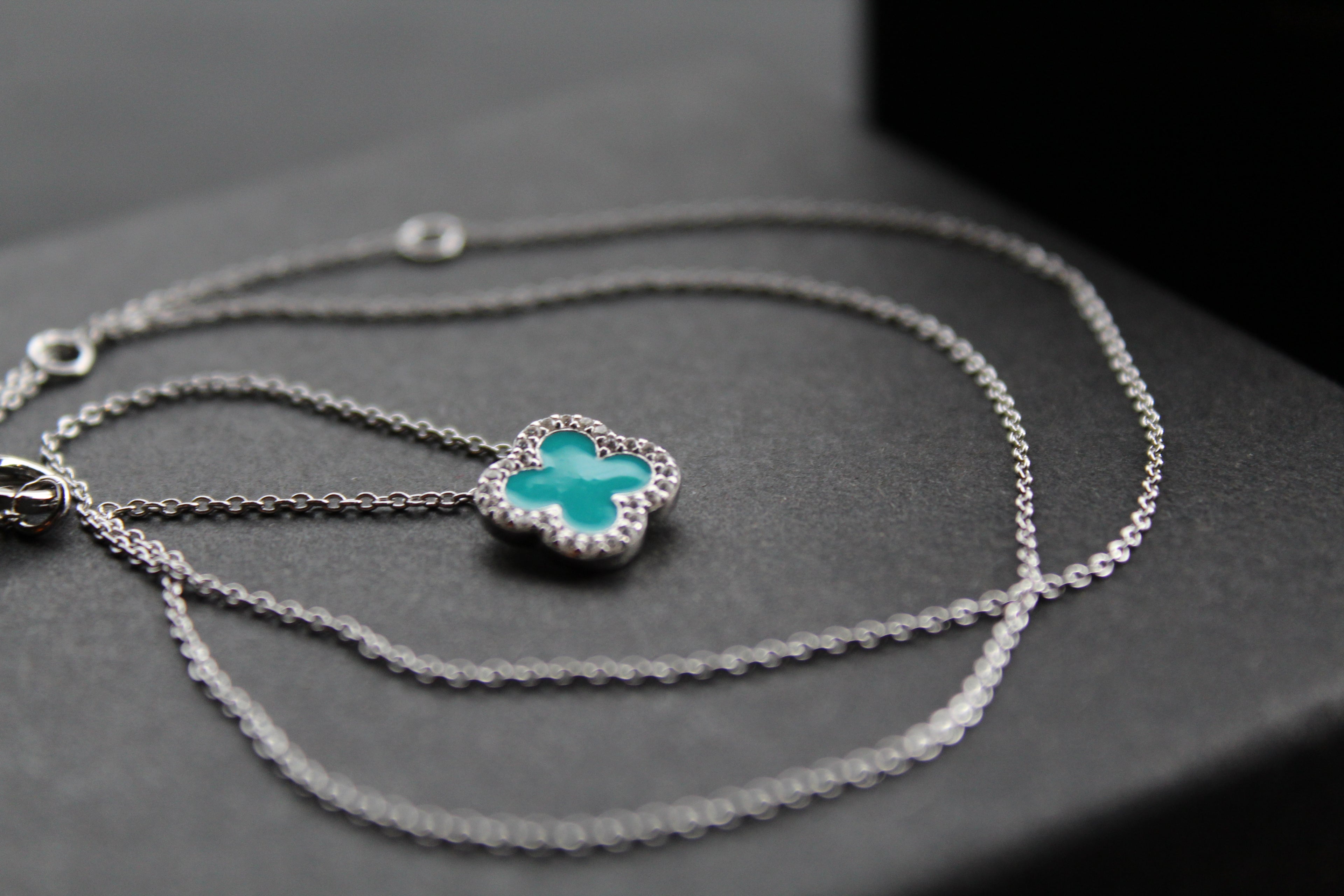 Silver Vintage Flower Necklace with Turquoise