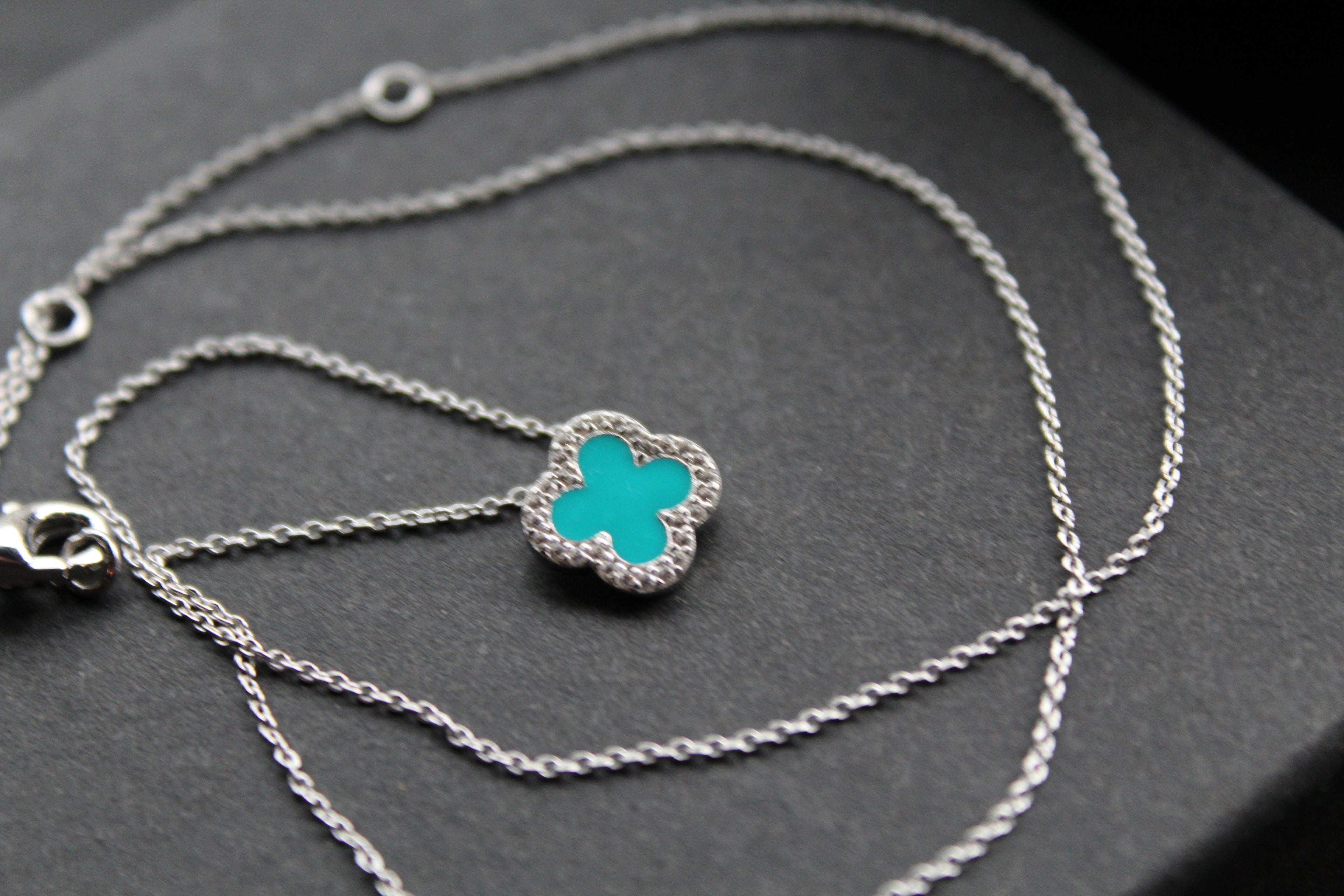 Silver Vintage Flower Necklace with Turquoise