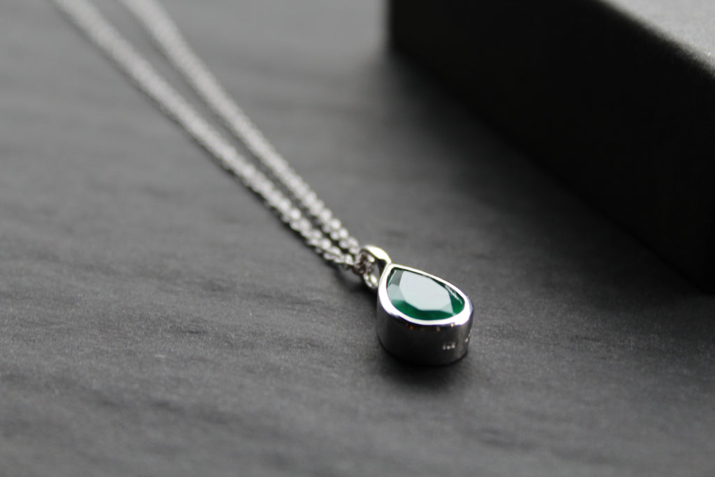 Silver with Rhodium Plate Necklace with Green Onyx