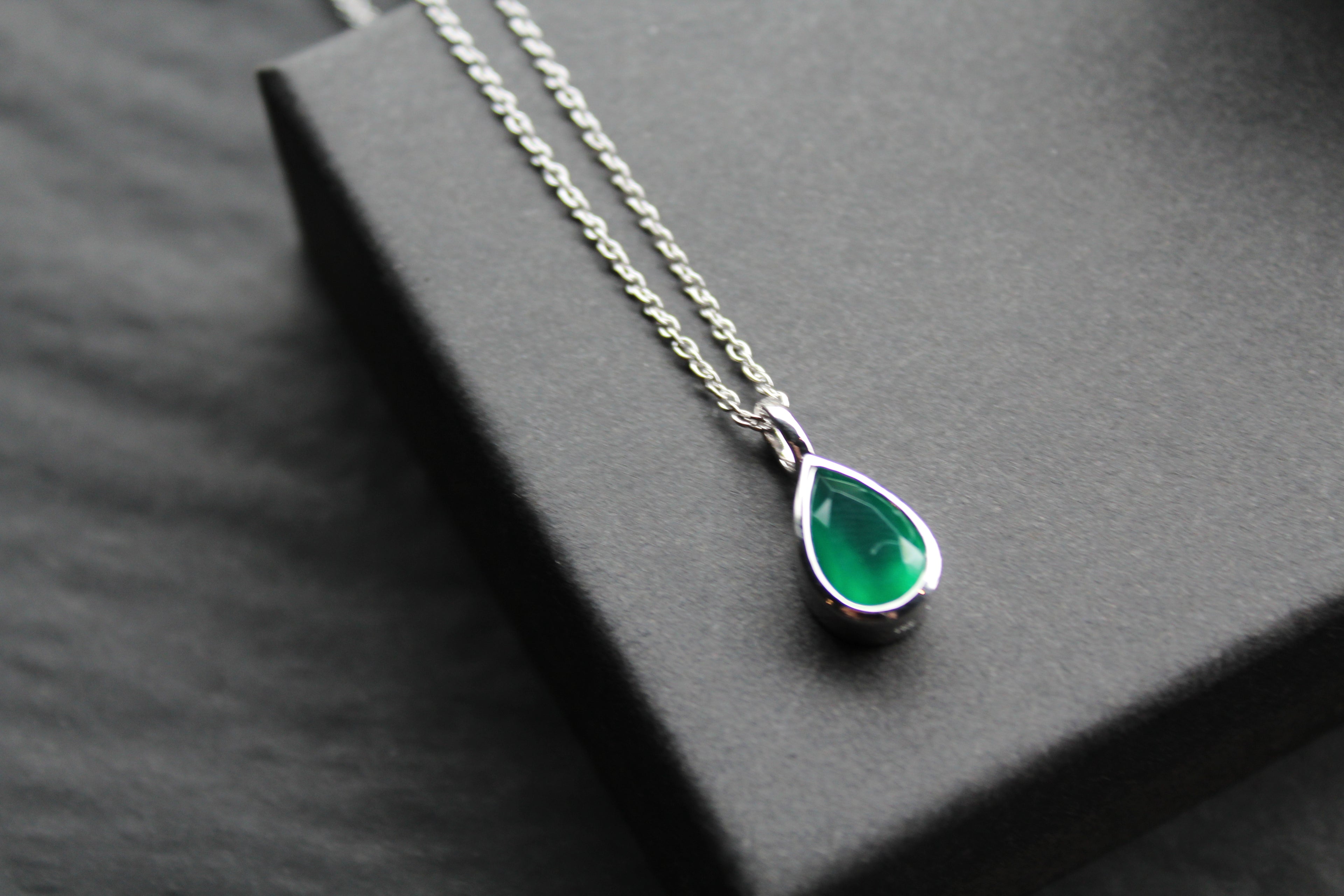 Silver with Rhodium Plate Necklace with Green Onyx