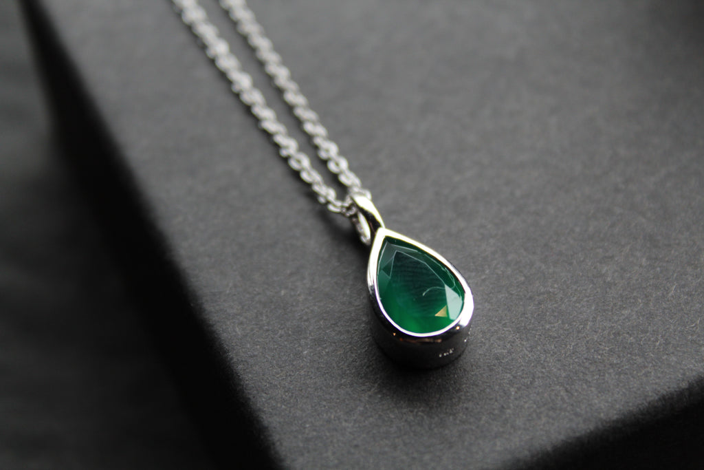 Silver with Rhodium Plate Necklace with Green Onyx
