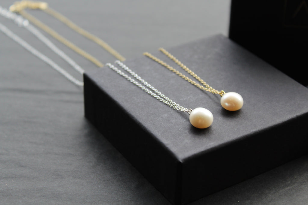 Single Pearl Necklace