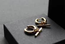 Load image into Gallery viewer, Sky T-Bar Hoops with Hinge Clasp
