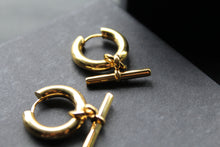 Load image into Gallery viewer, Sky T-Bar Hoops with Hinge Clasp
