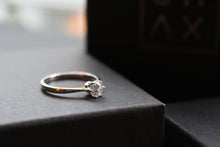Load image into Gallery viewer, Small Solitaire Silver Ring

