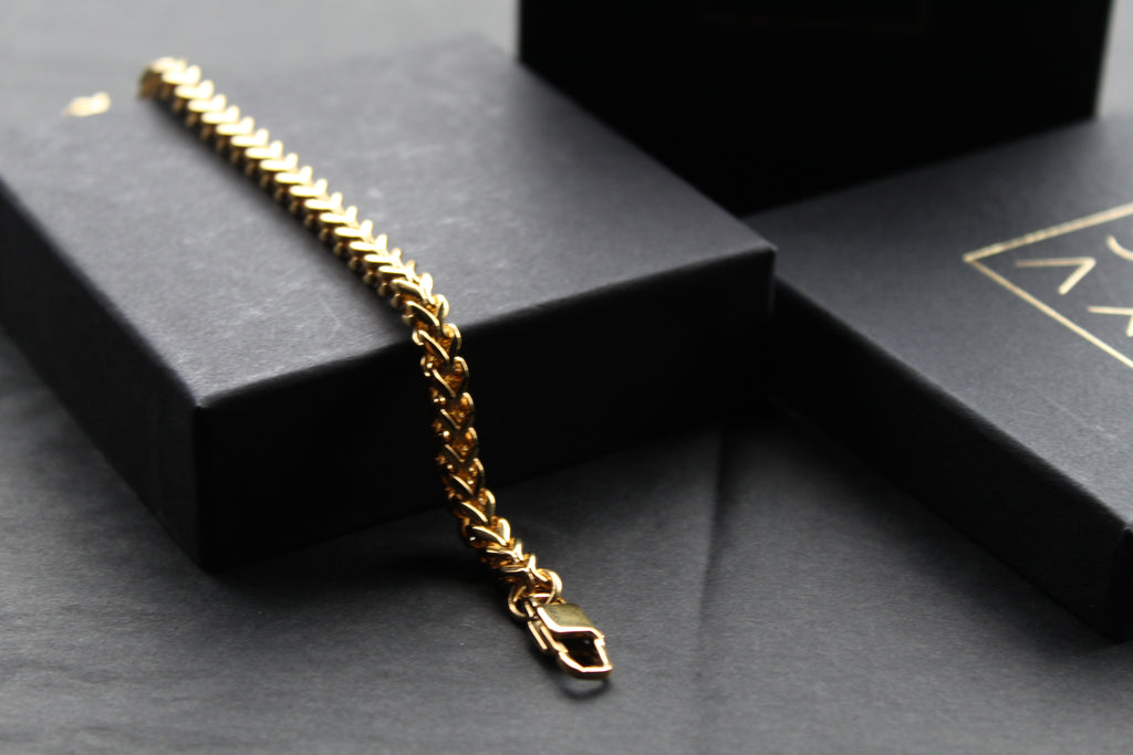 Square Chain Bracelet with Polished Gold IP